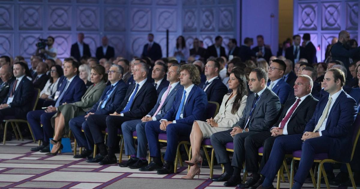 Ermeni bakan Batum'da: ulaşım, enerji ve doğrudan uçuşlar